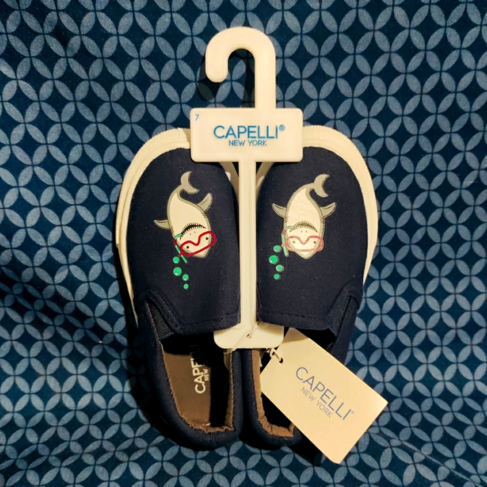 Capelli New York - Boys navy blue sneakers with cartoon shark. New. Size- 7T